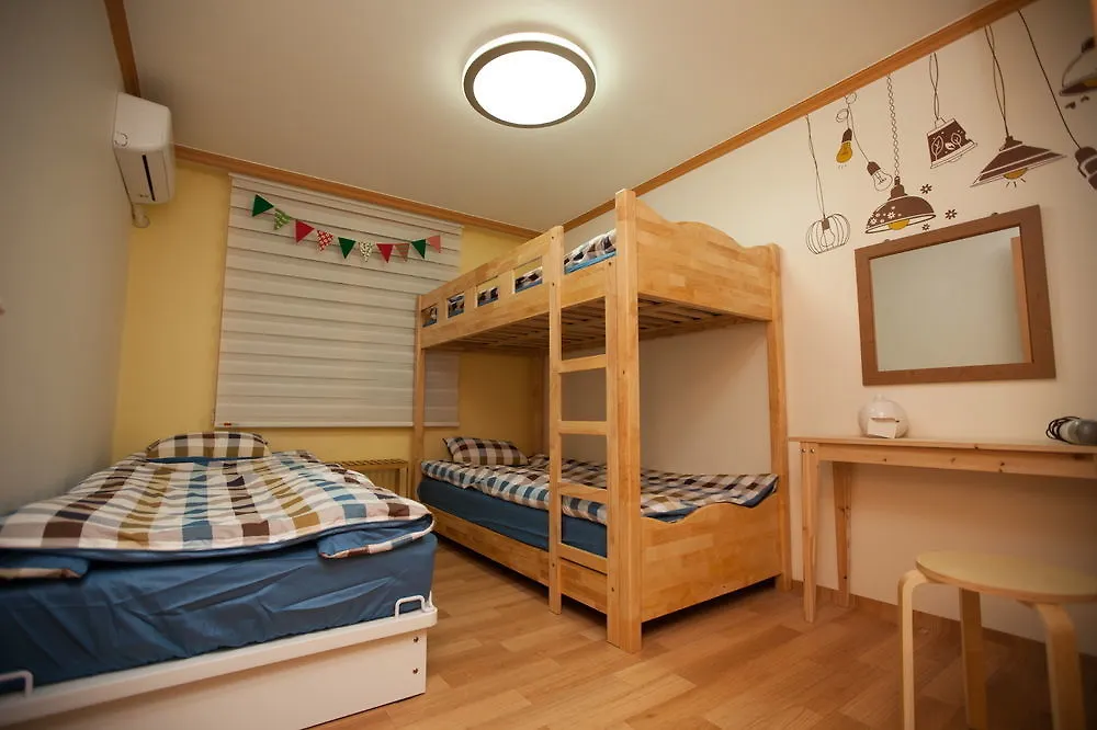 The Blossom Yeonnam Guesthouse Seoul 2*,  South Korea