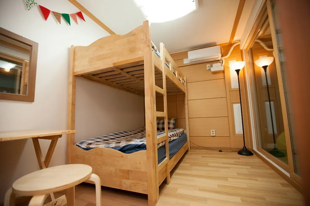 ** Guest house The Blossom Yeonnam Guesthouse Seoul South Korea