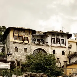 https://emblematic-house-apartment-2.albaniahotels.org